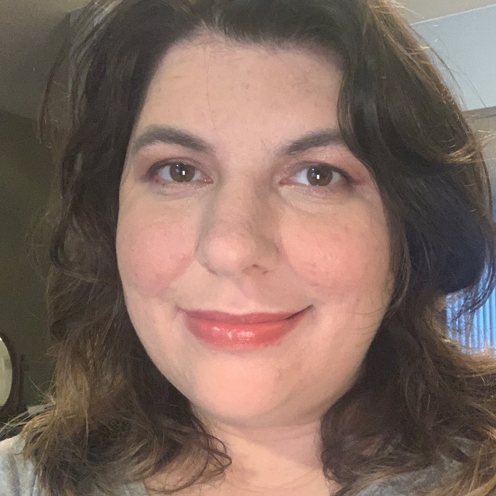 Meet your Posher, Nicole